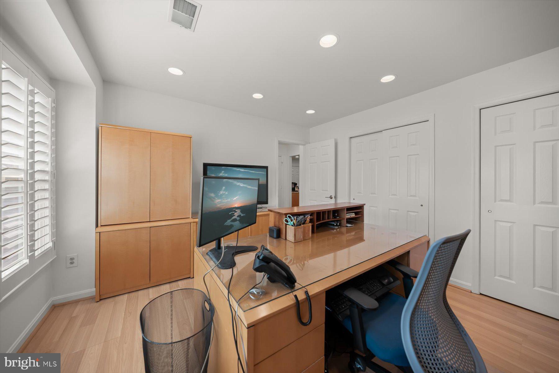 3422 Silver Maple Pl