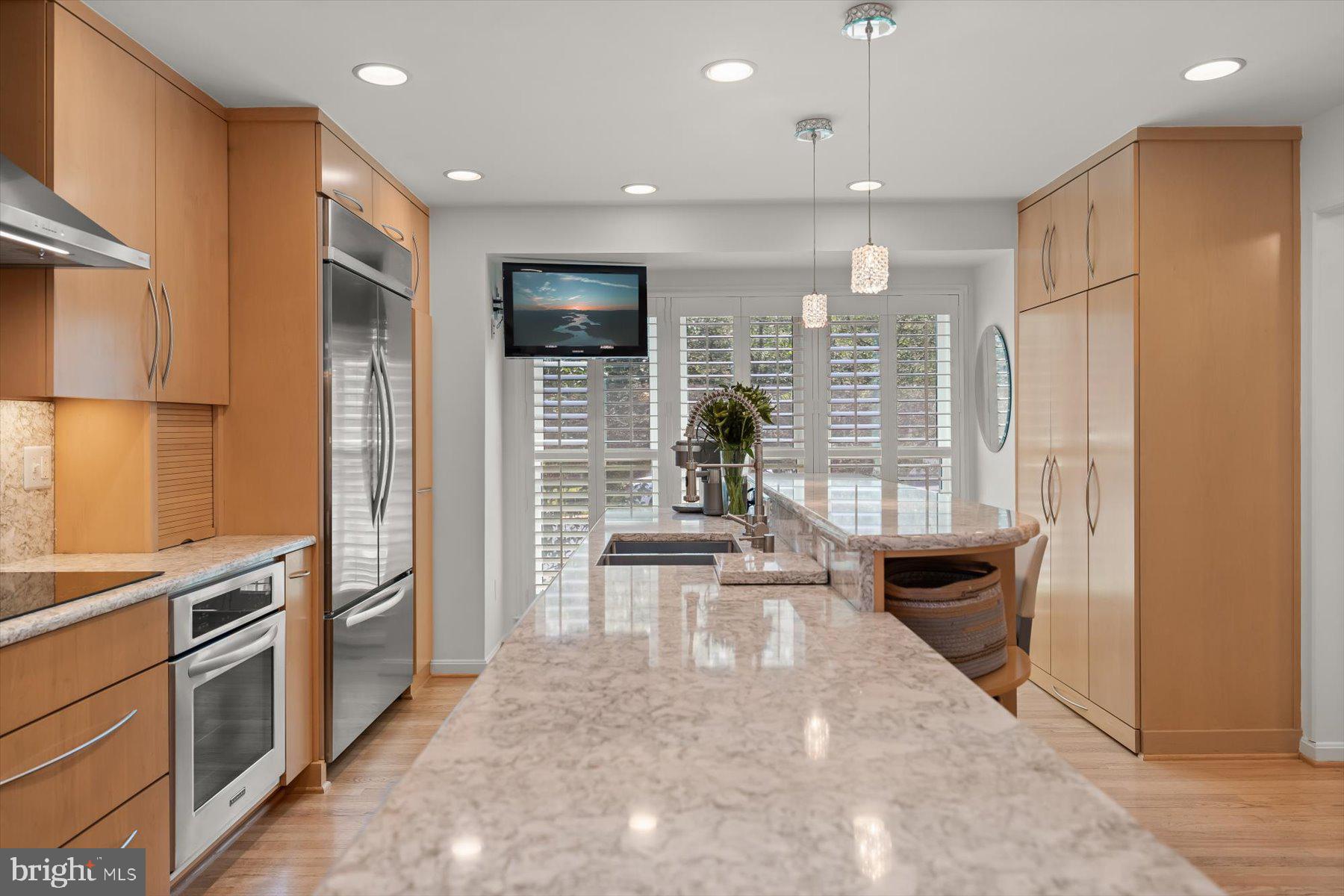 3422 Silver Maple Pl