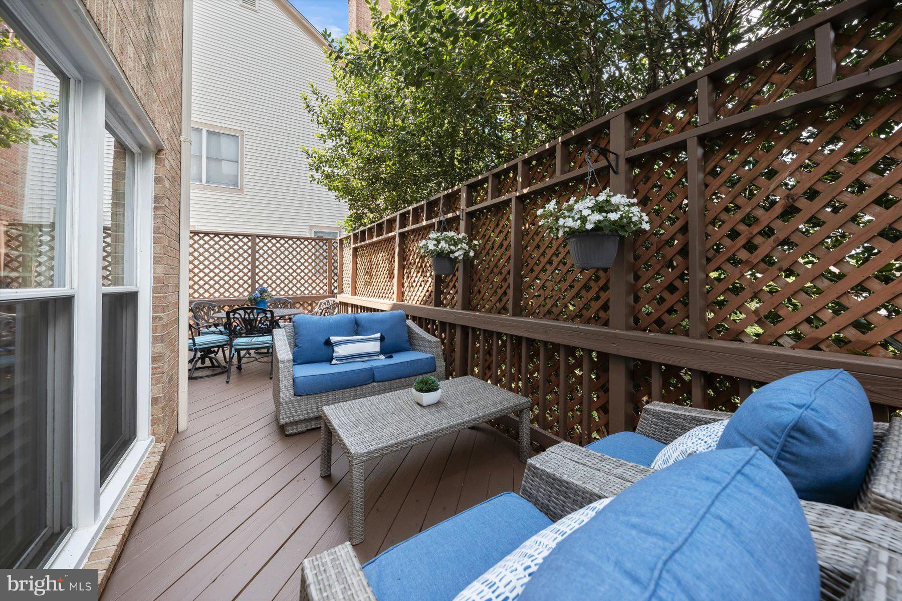 3422 Silver Maple Pl