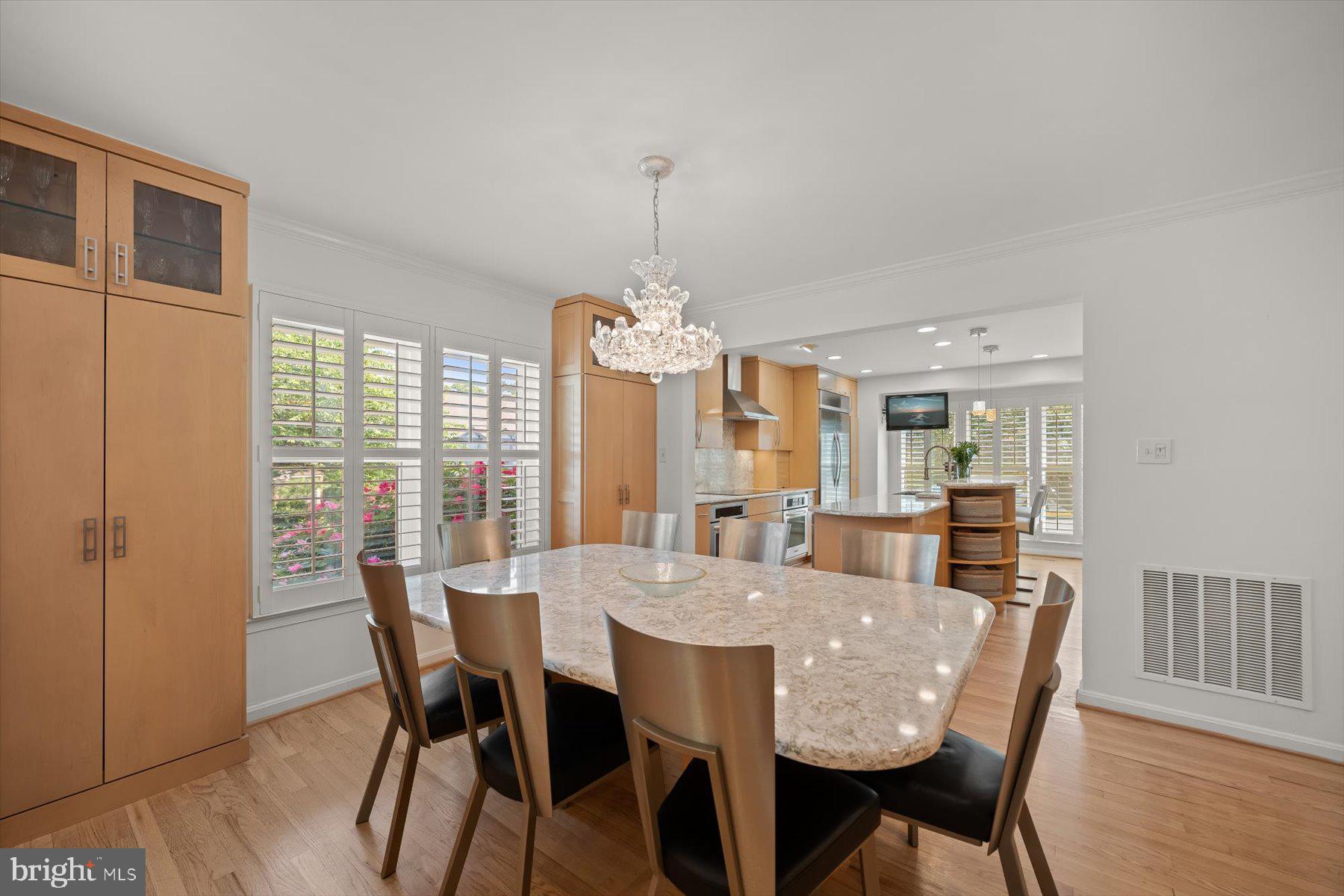 3422 Silver Maple Pl