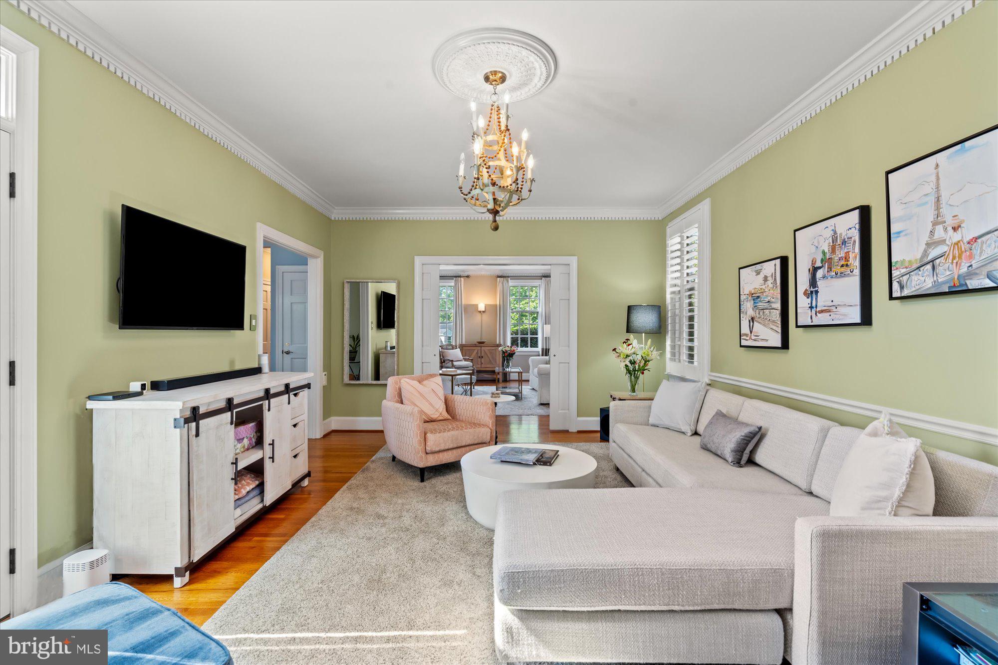 1904 BELLE HAVEN ROAD