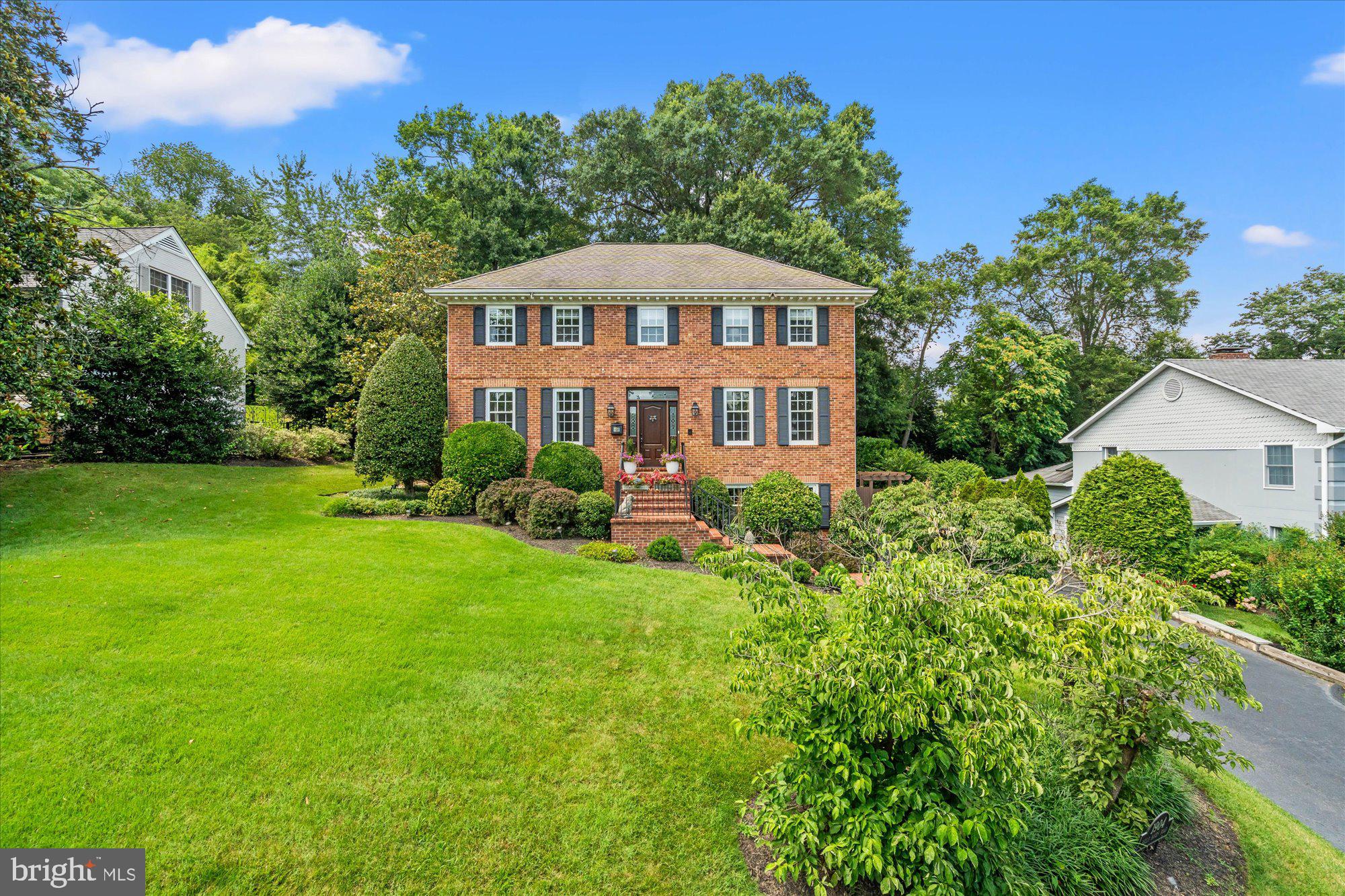 1904 BELLE HAVEN ROAD