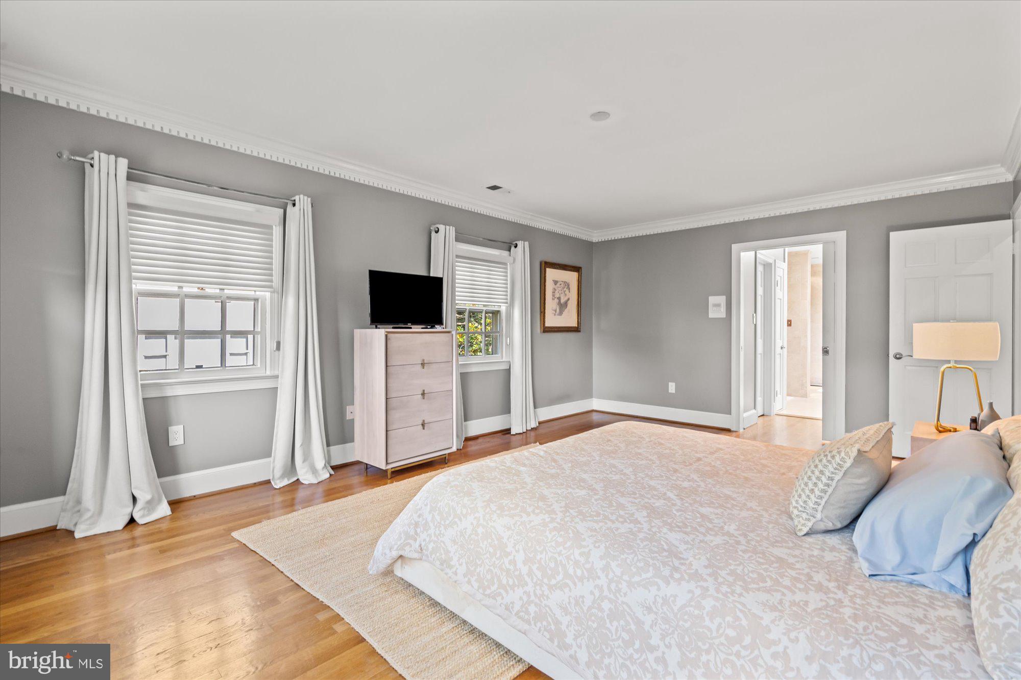 1904 BELLE HAVEN ROAD