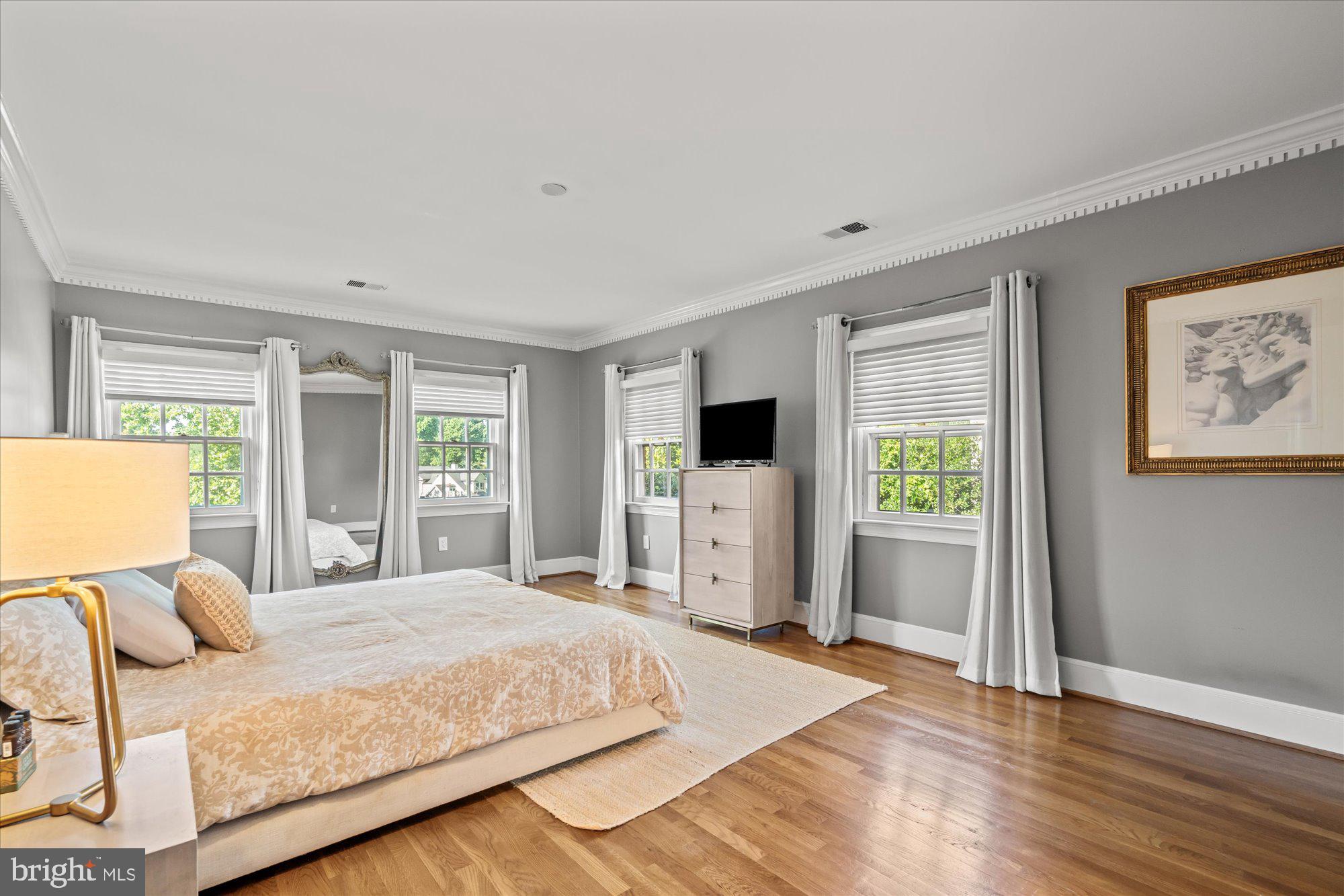 1904 BELLE HAVEN ROAD