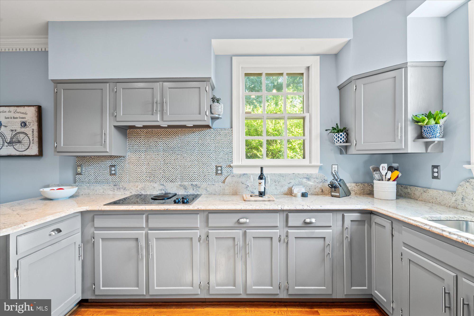 1904 BELLE HAVEN ROAD