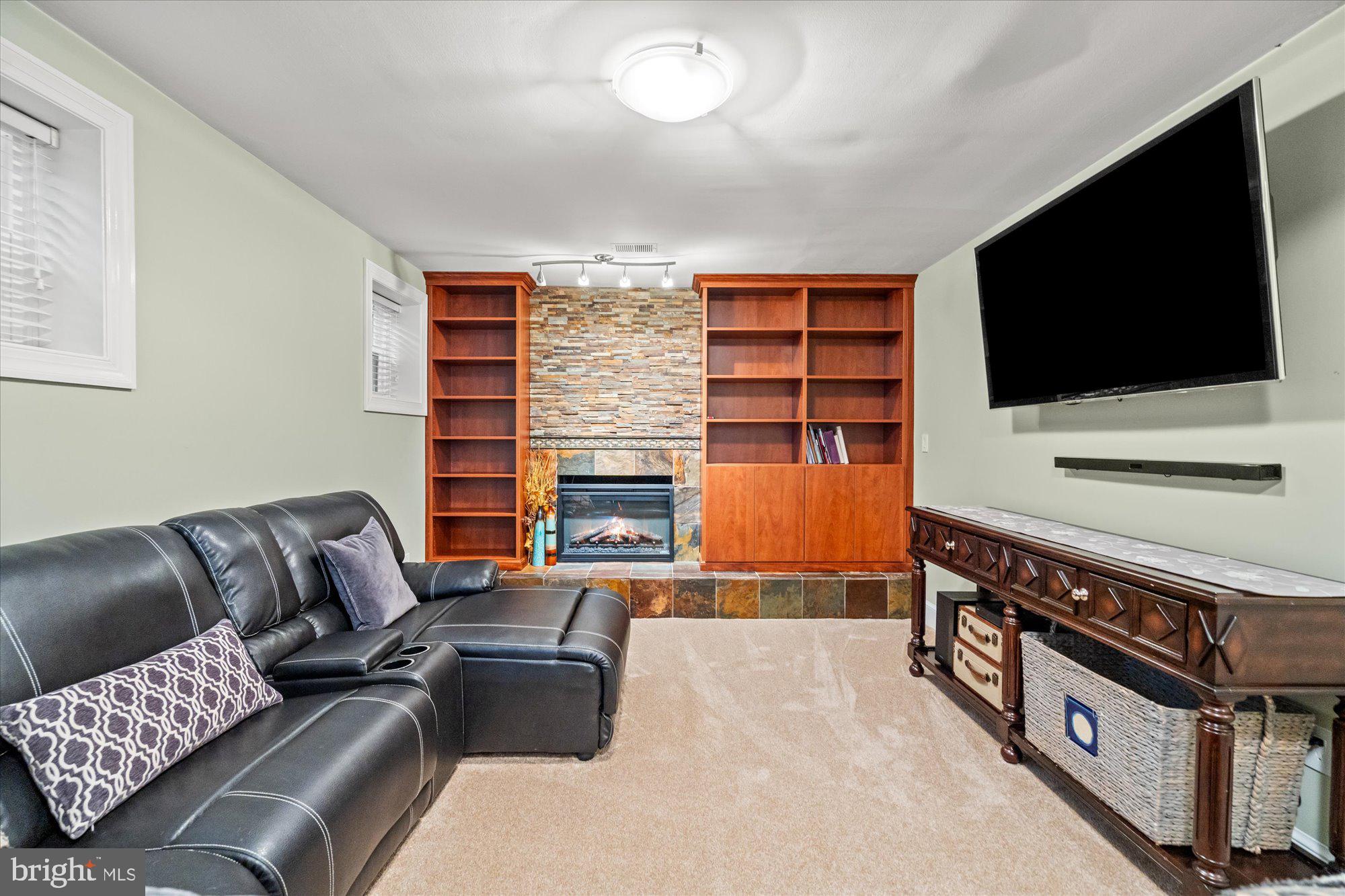 1904 BELLE HAVEN ROAD