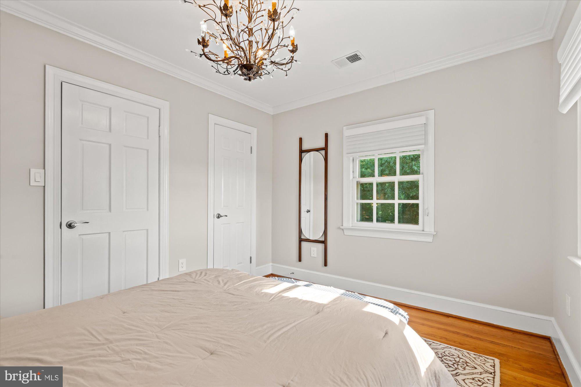 1904 BELLE HAVEN ROAD