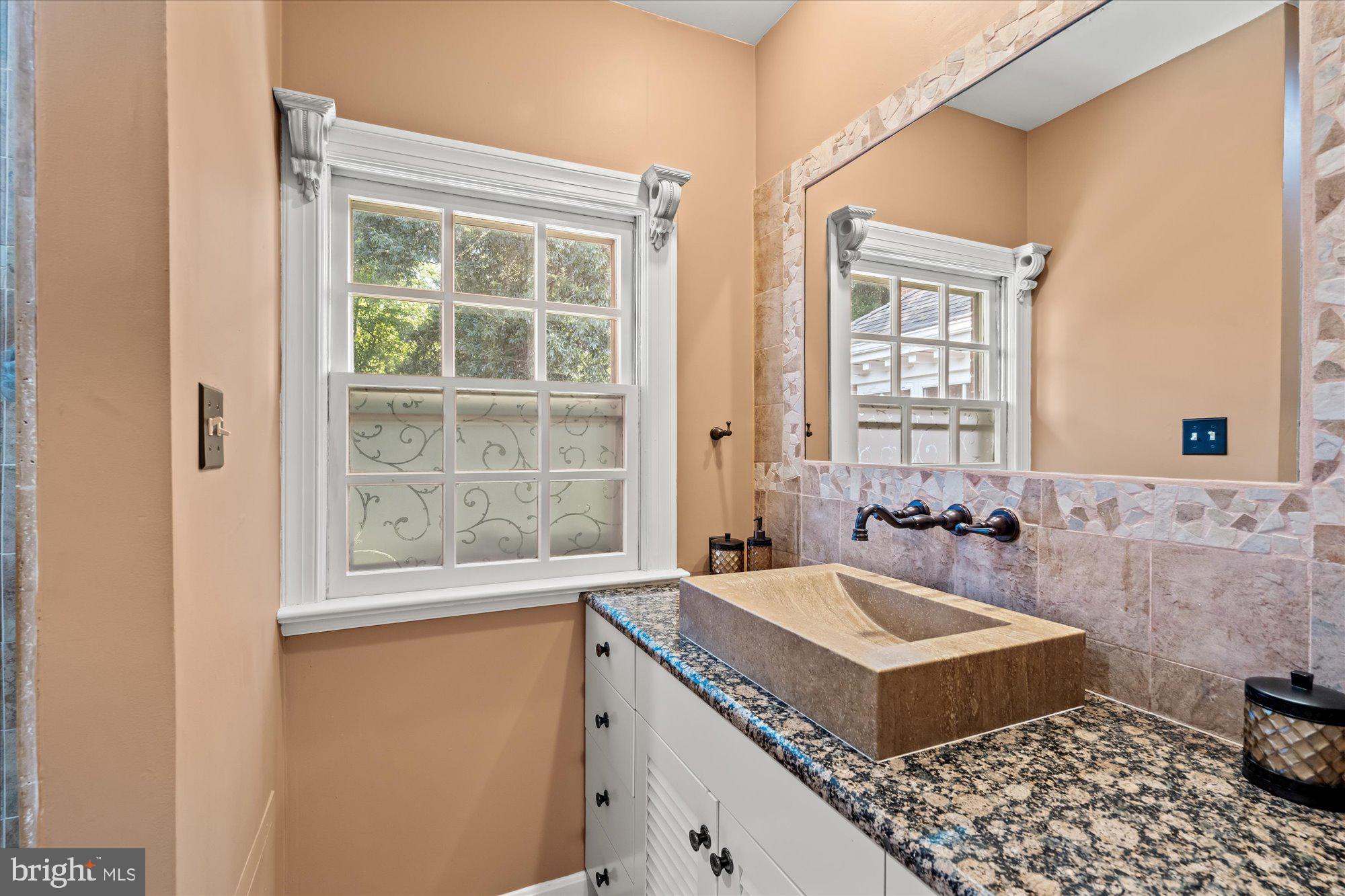 1904 BELLE HAVEN ROAD