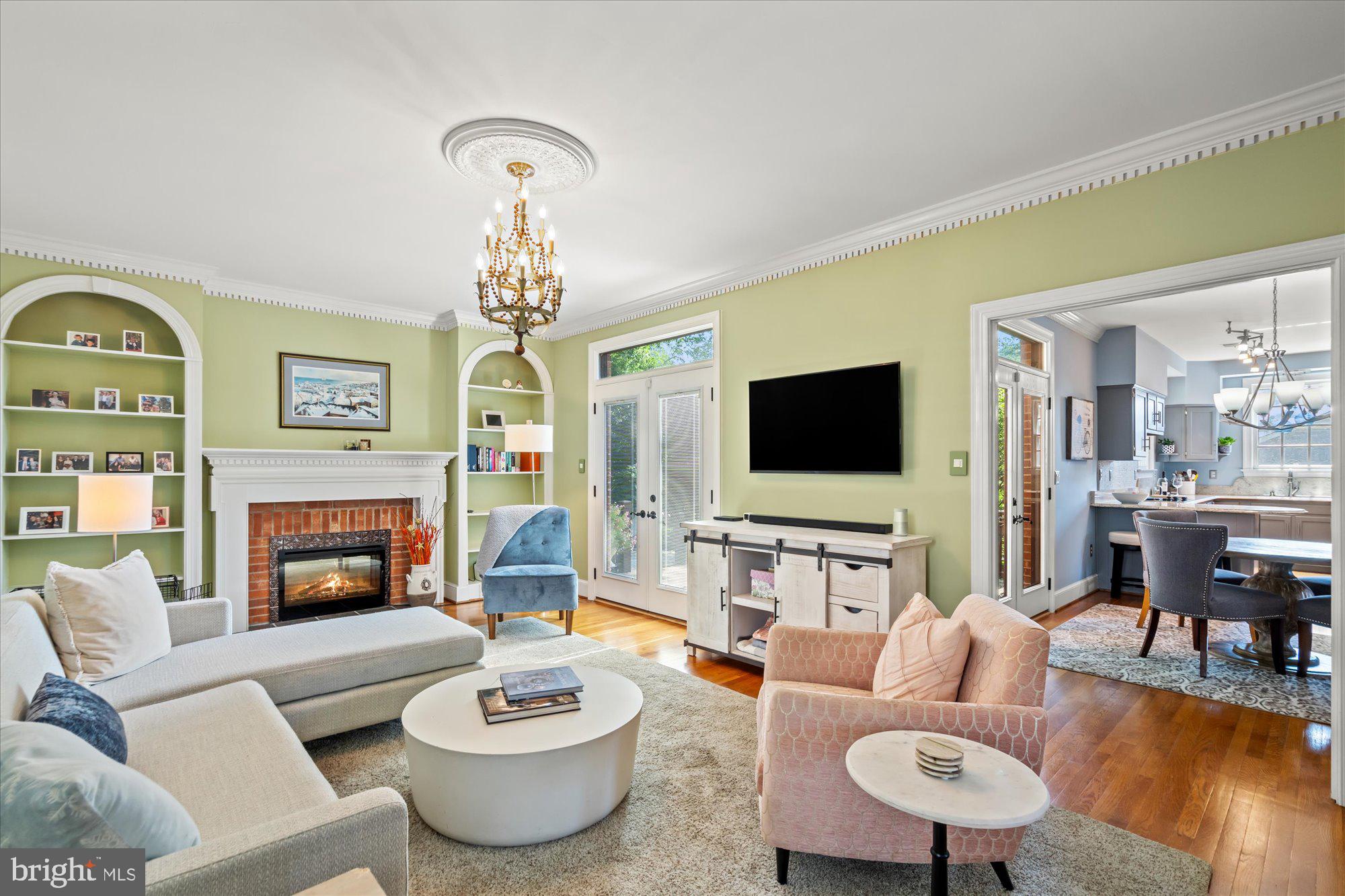 1904 BELLE HAVEN ROAD