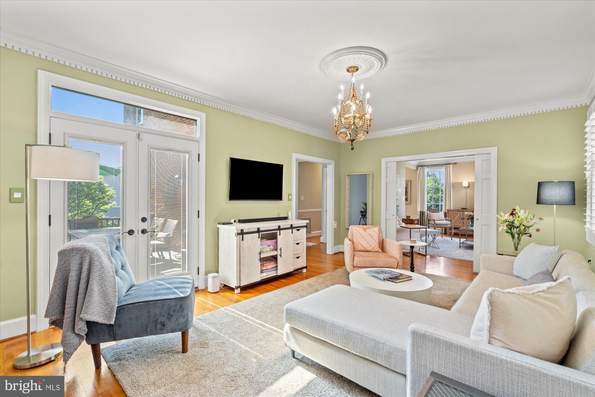 1904 BELLE HAVEN ROAD