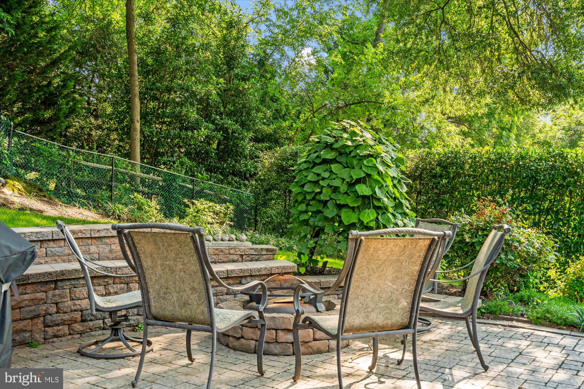 1904 BELLE HAVEN ROAD