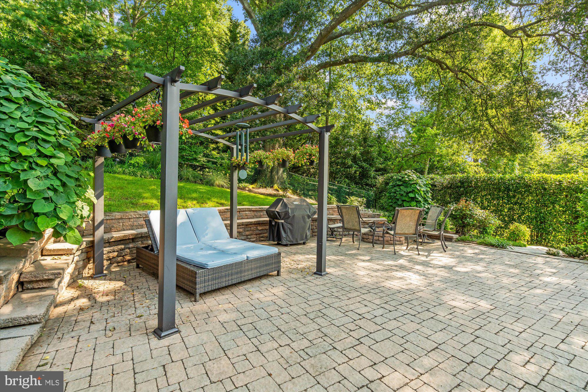 1904 BELLE HAVEN ROAD