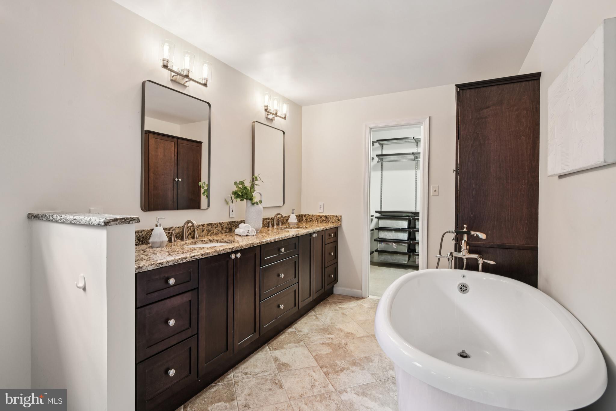 10182 HILLINGTON COURT