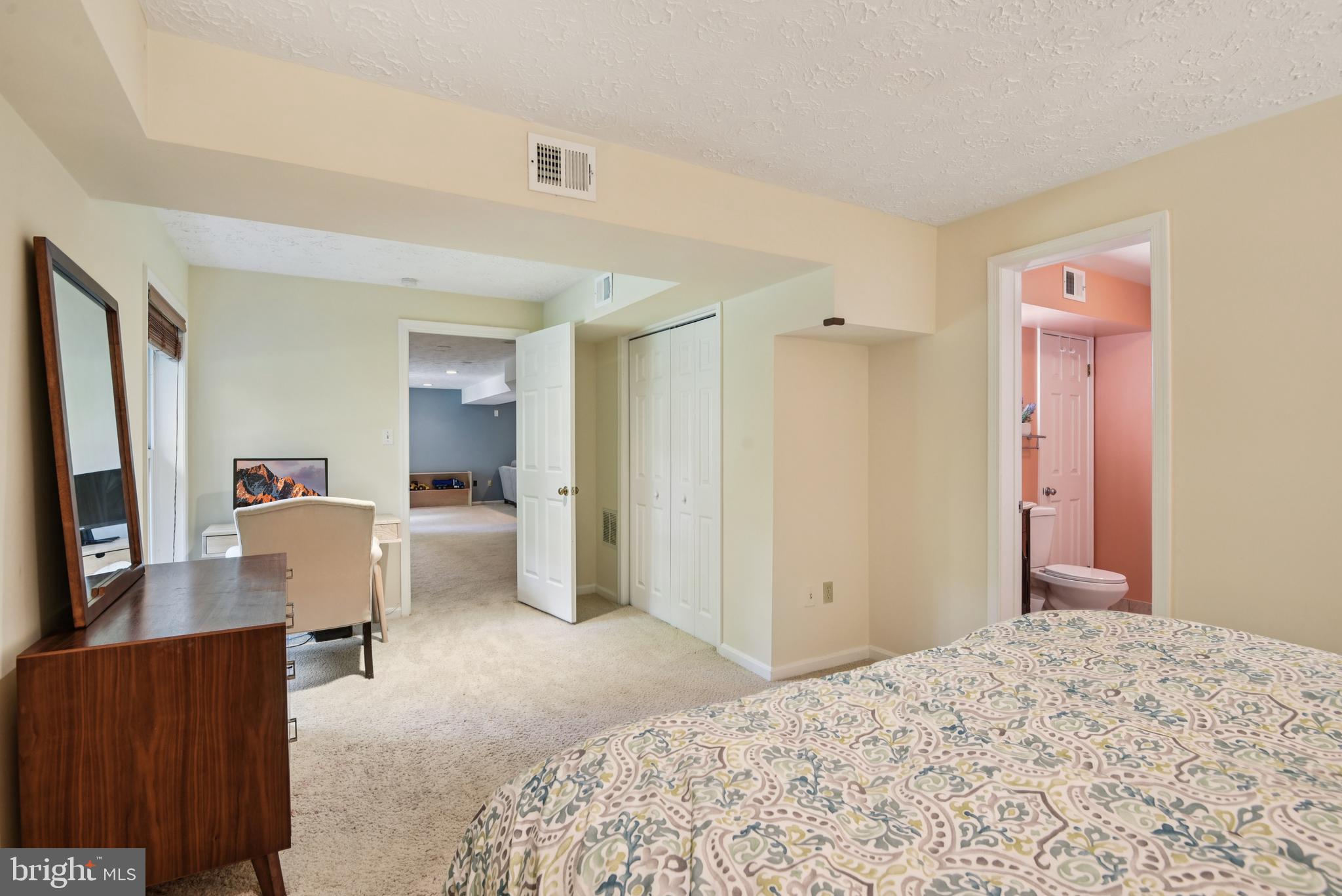 10182 HILLINGTON COURT