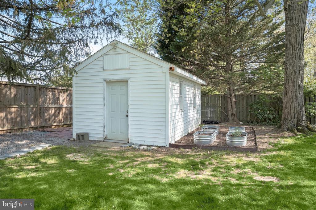 2807 MAPLE LANE