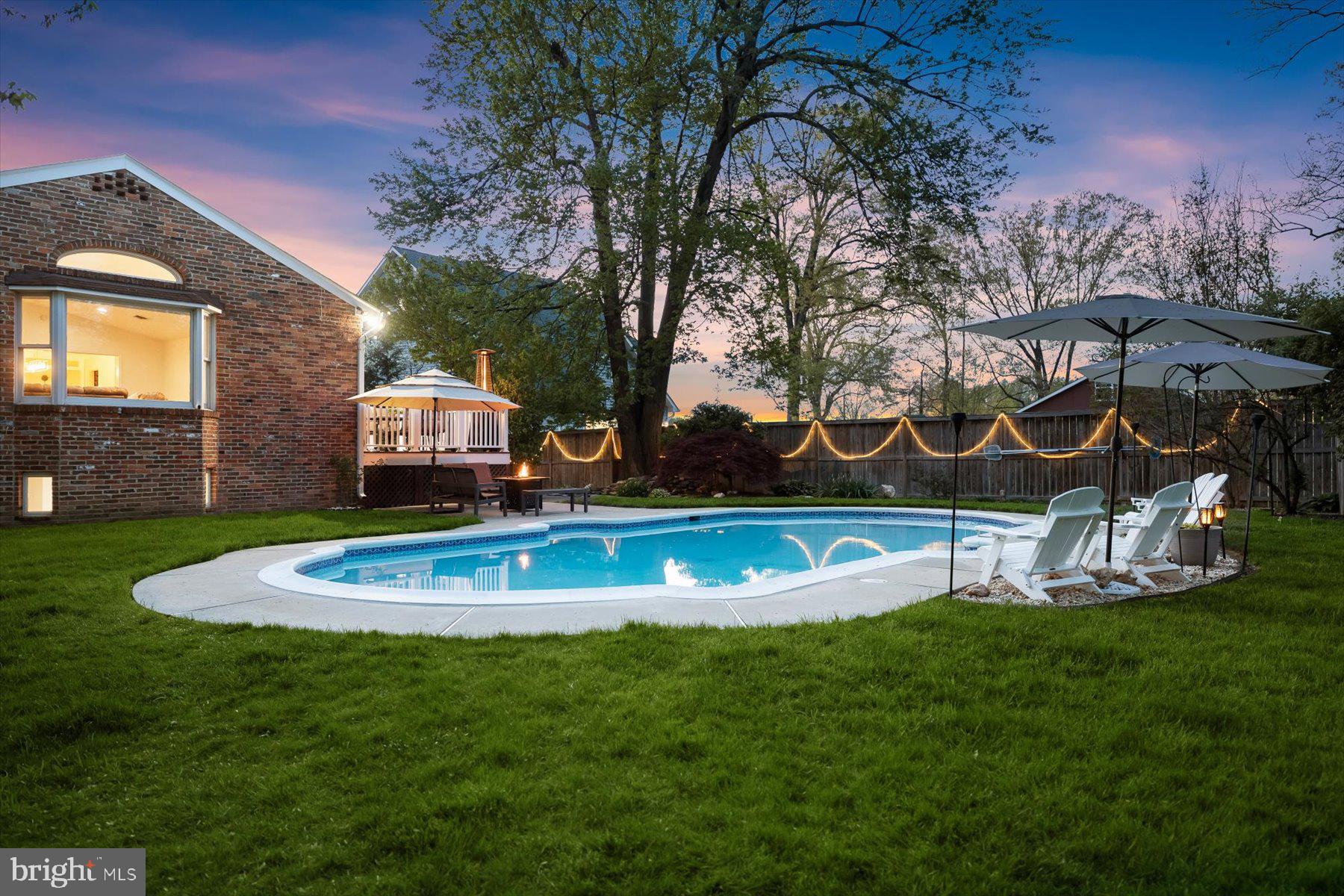 2807 MAPLE LANE
