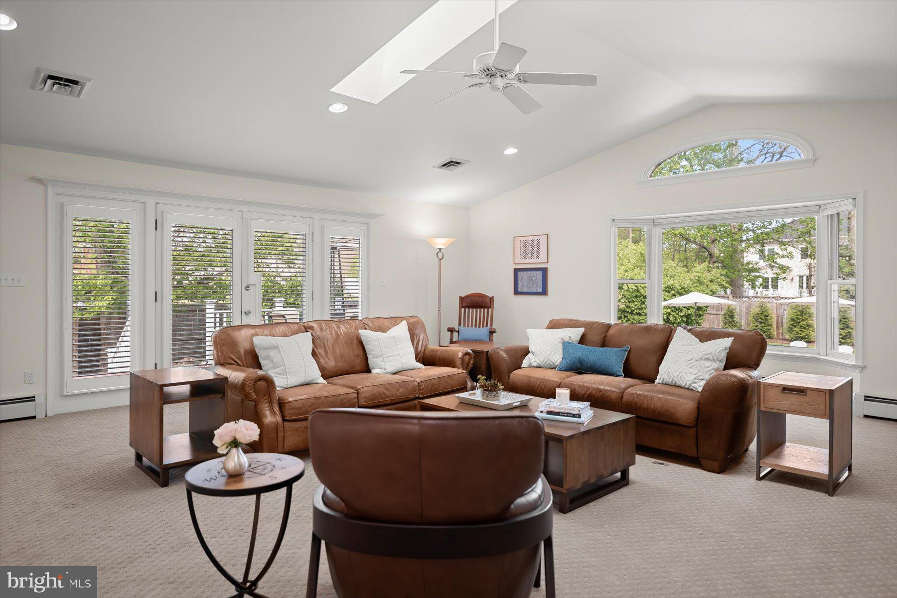 2807 MAPLE LANE