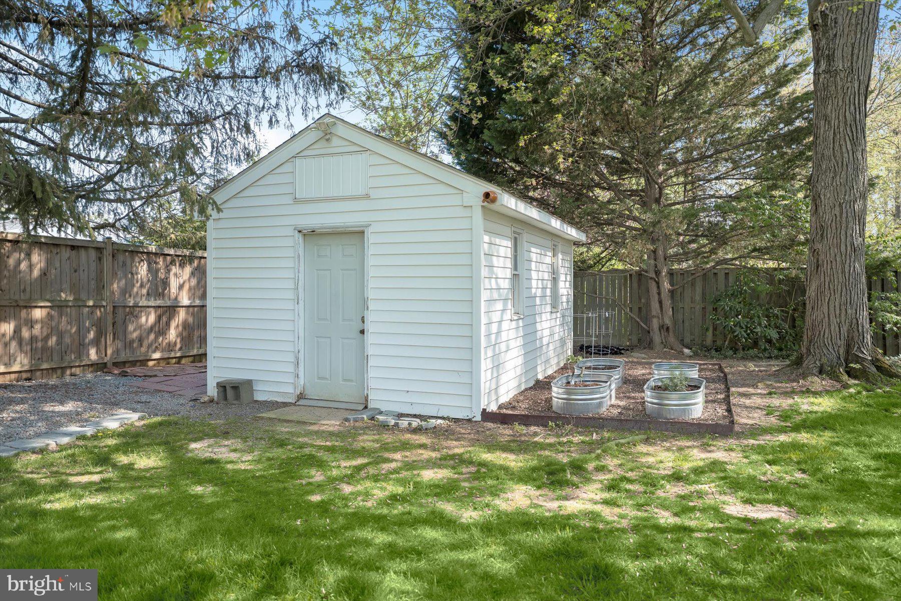 2807 MAPLE LANE