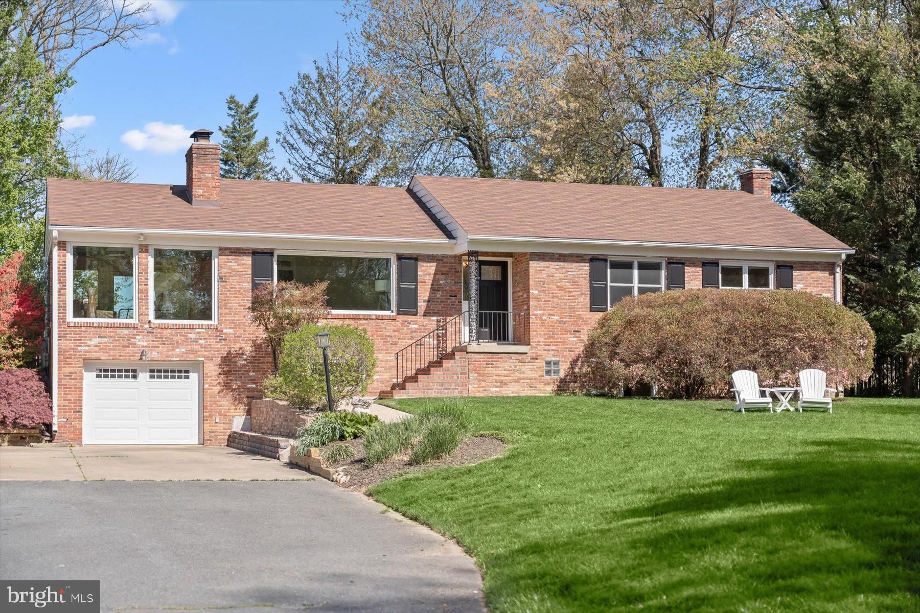 2807 MAPLE LANE