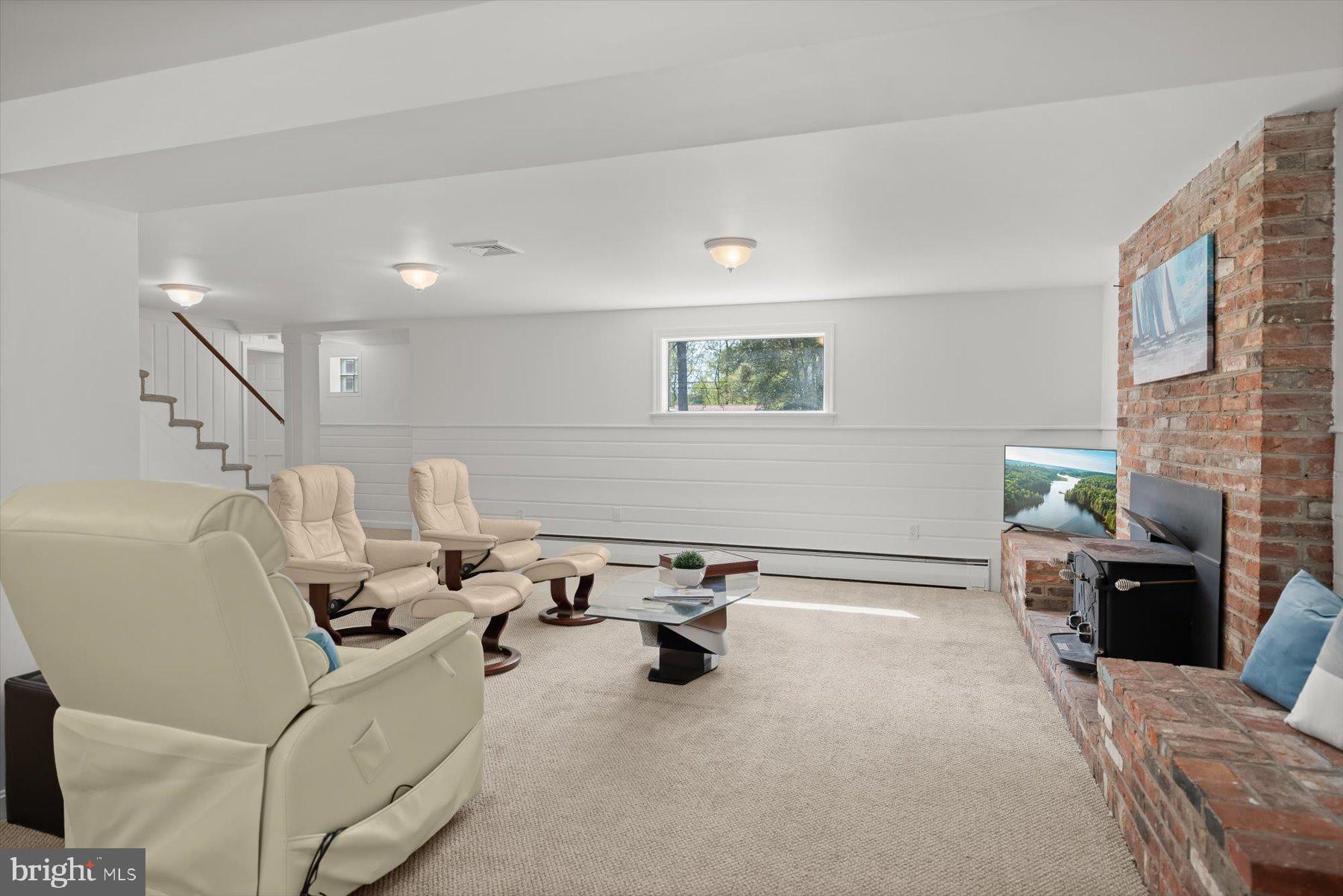 2807 MAPLE LANE