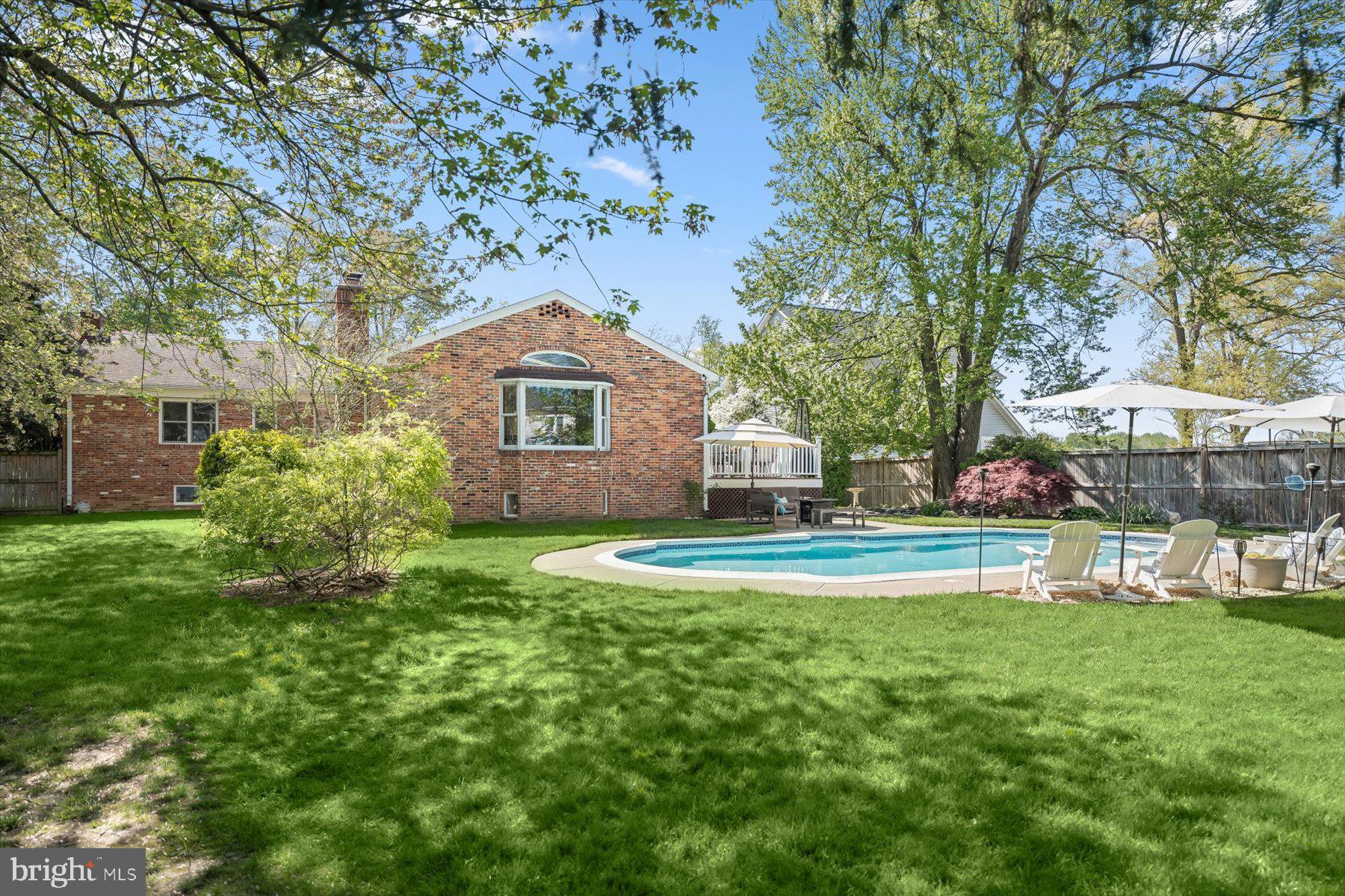 2807 MAPLE LANE