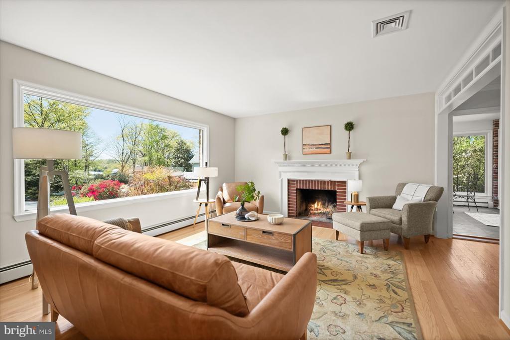 2807 MAPLE LANE