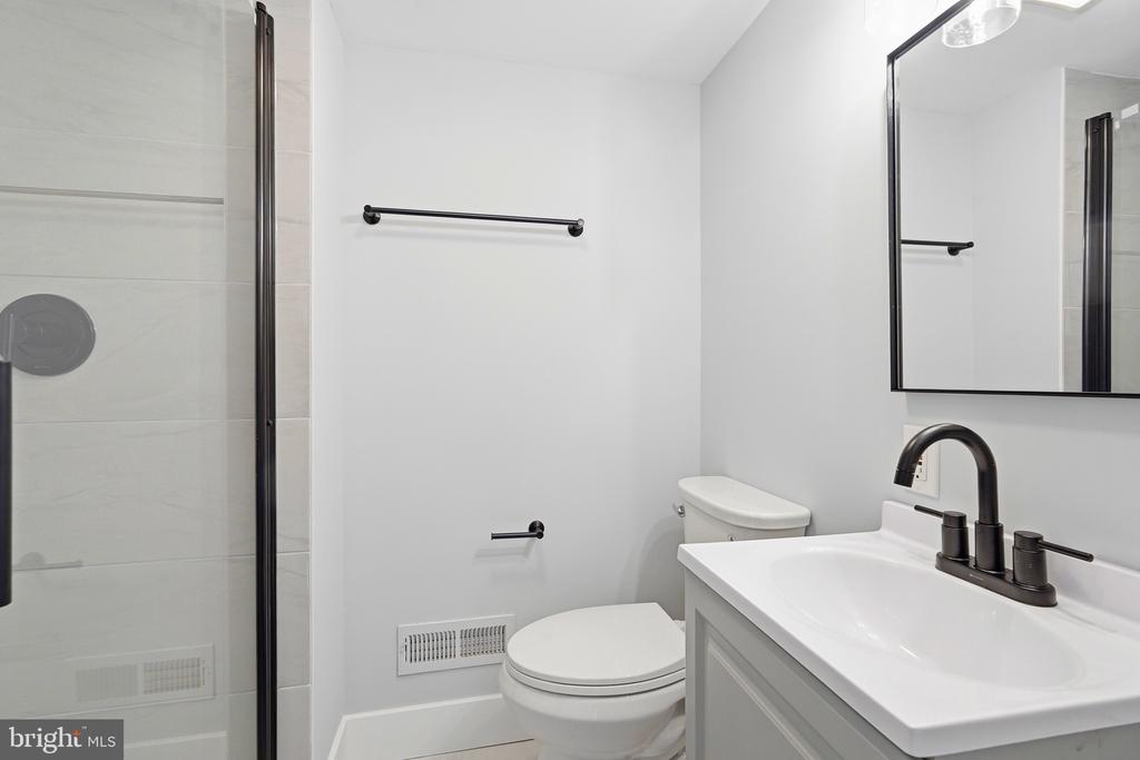 8416 DANFORD COURT