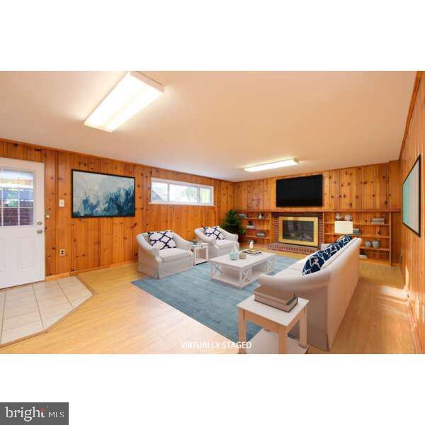 8506 WAGON WHEEL RD