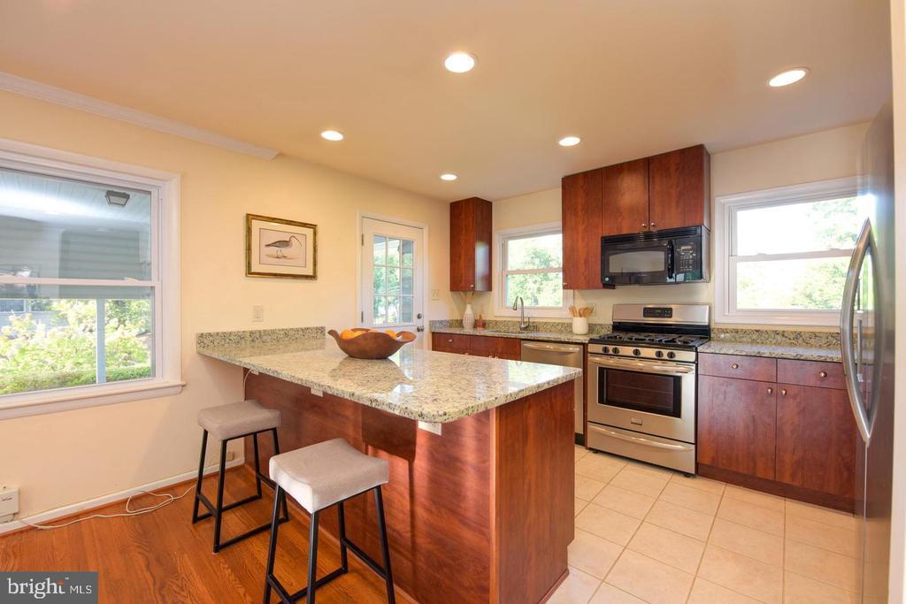 8506 WAGON WHEEL RD