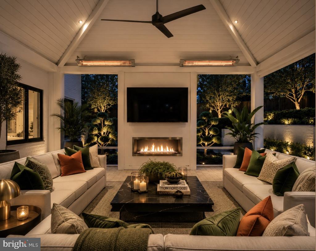 2850 ROSEMARY LANE