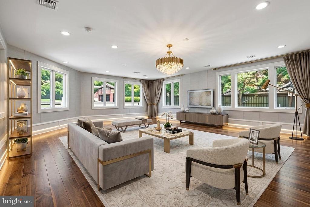 2850 ROSEMARY LANE