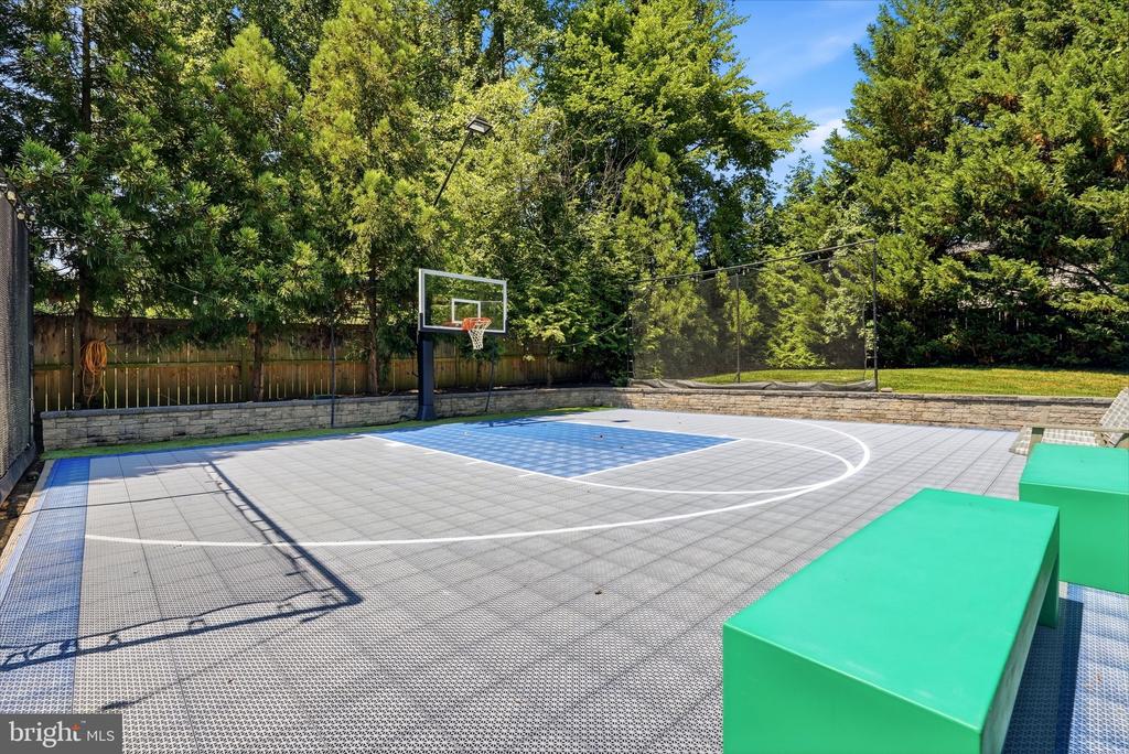 2850 ROSEMARY LANE