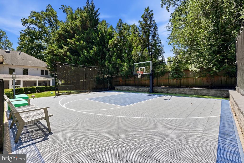 2850 ROSEMARY LANE