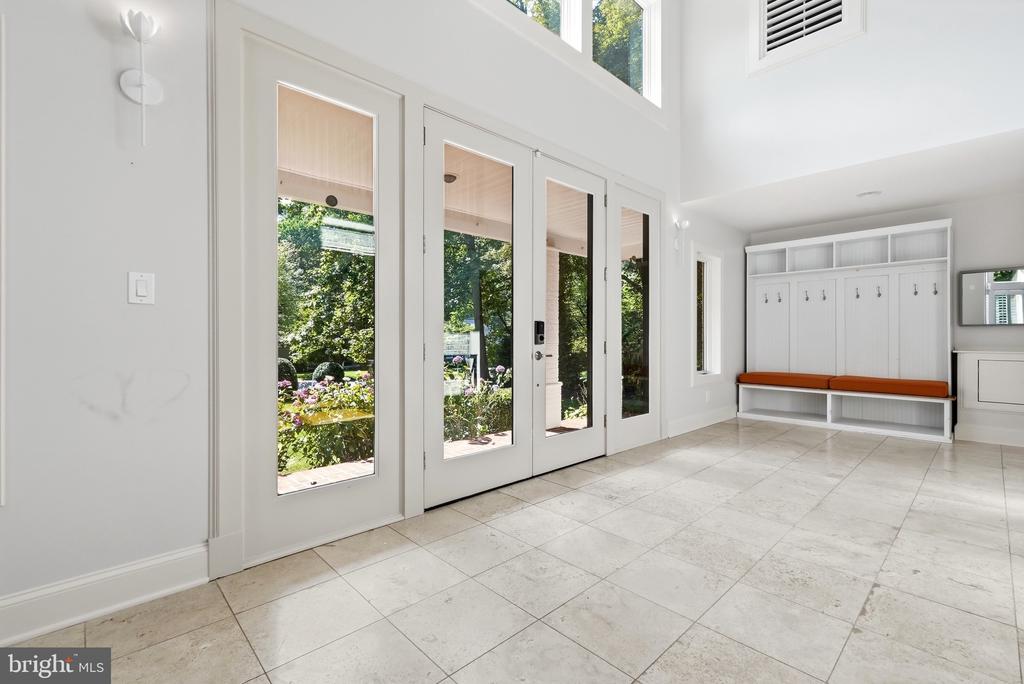 2850 ROSEMARY LANE