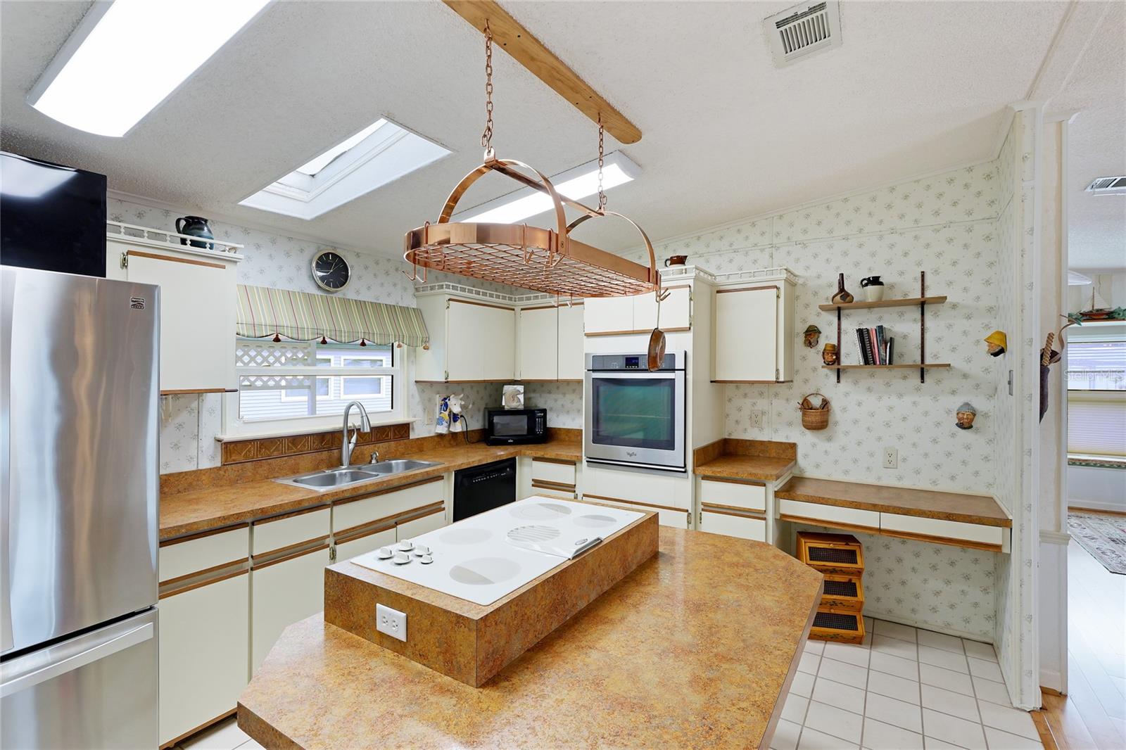 93 N EASTER ISLAND CIR