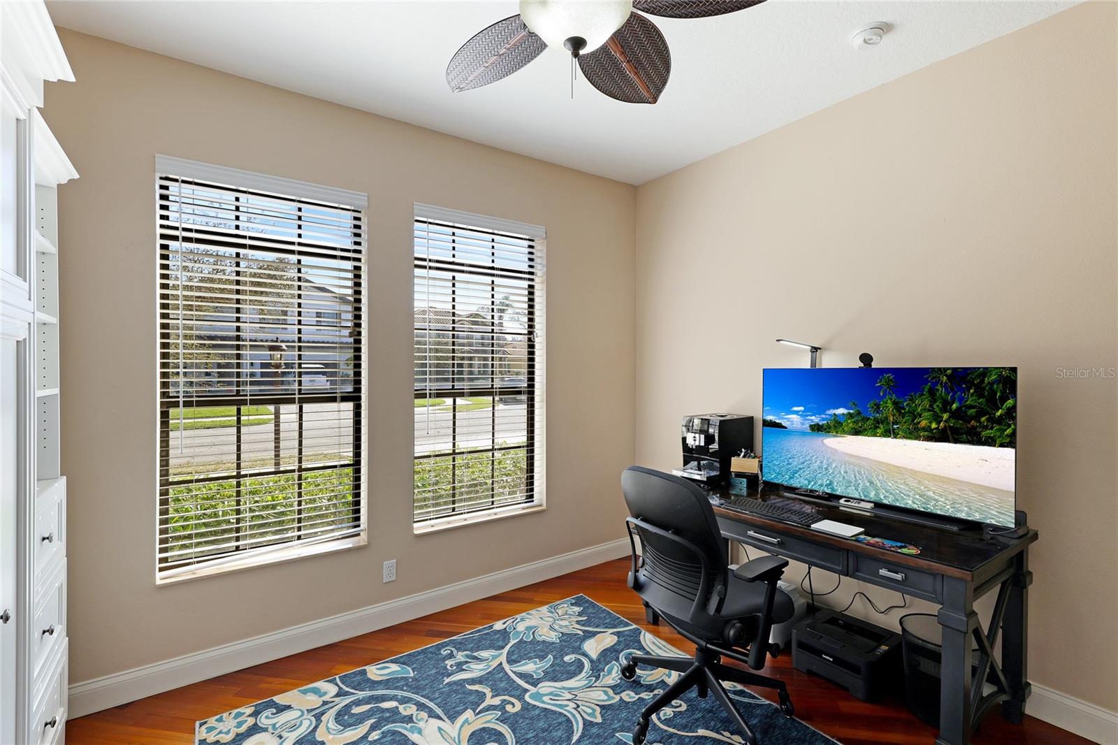 5624 AARON CT