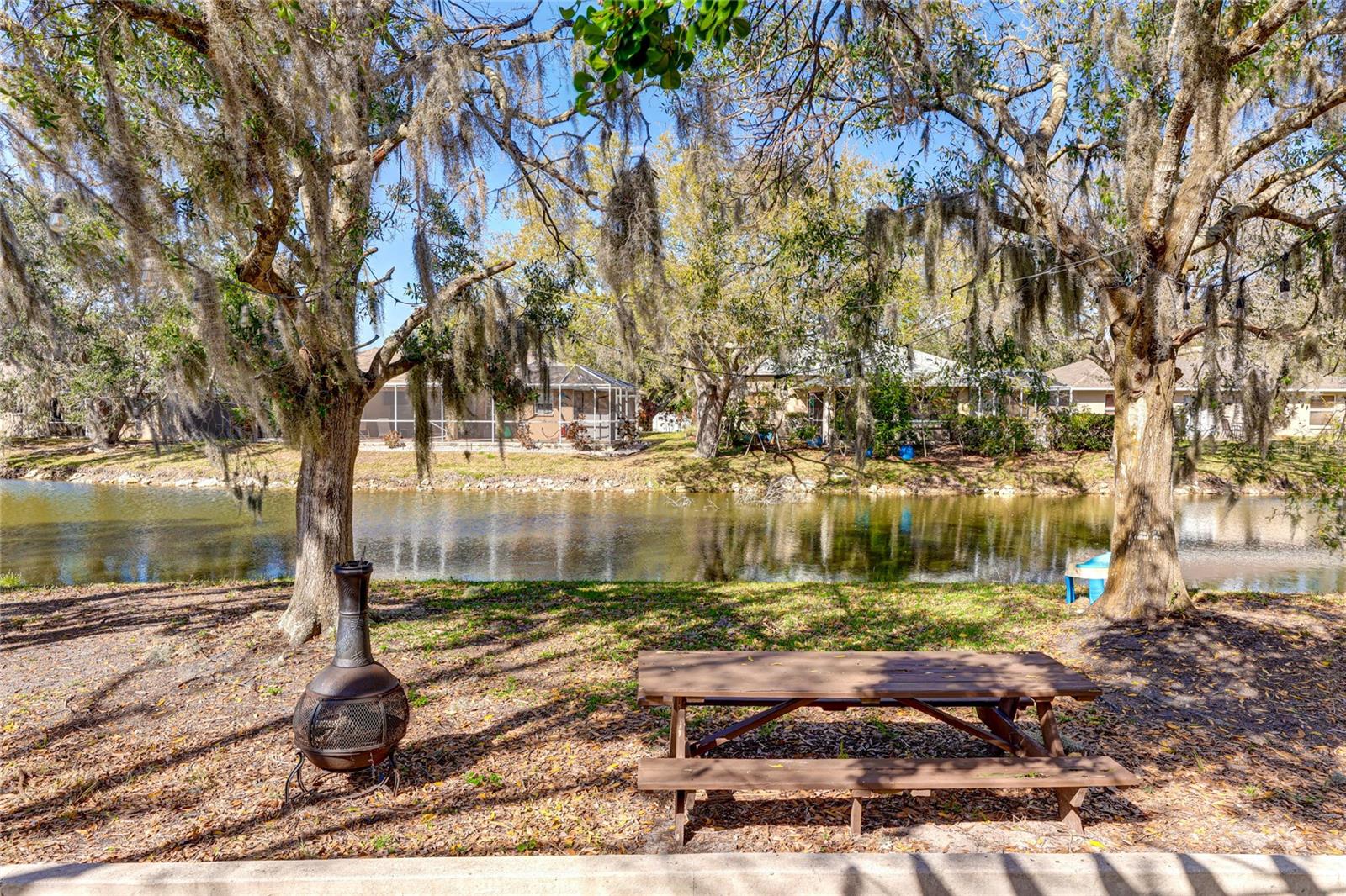 5624 AARON CT