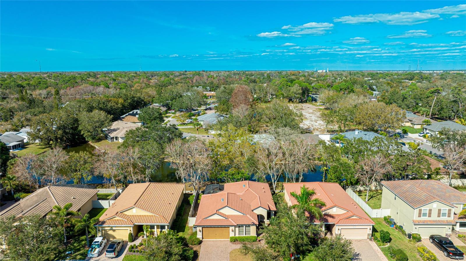 5624 AARON CT