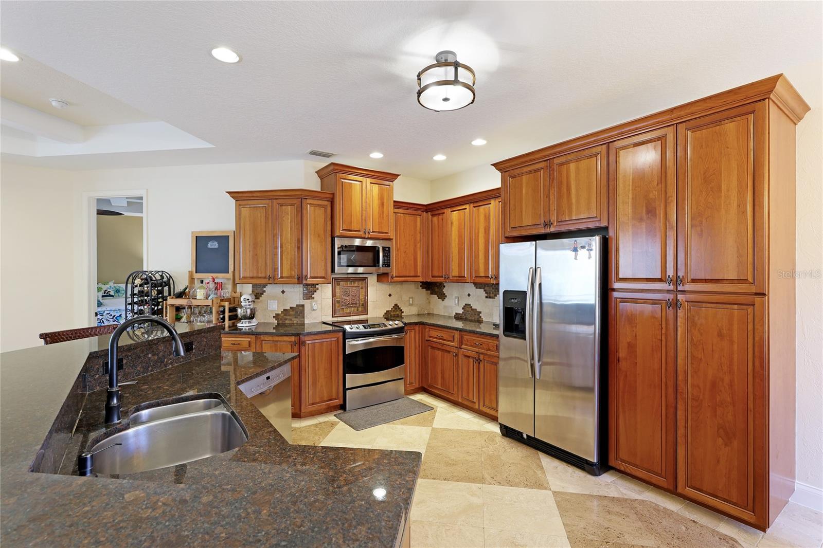 5624 AARON CT