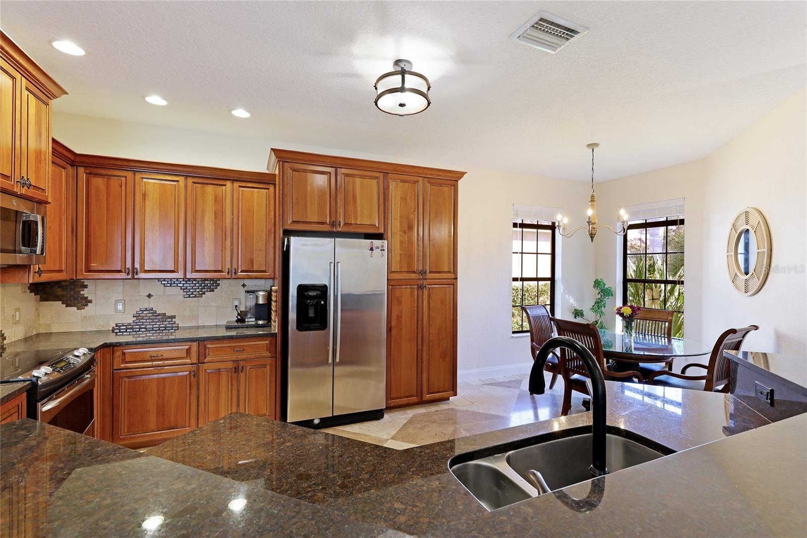 5624 AARON CT
