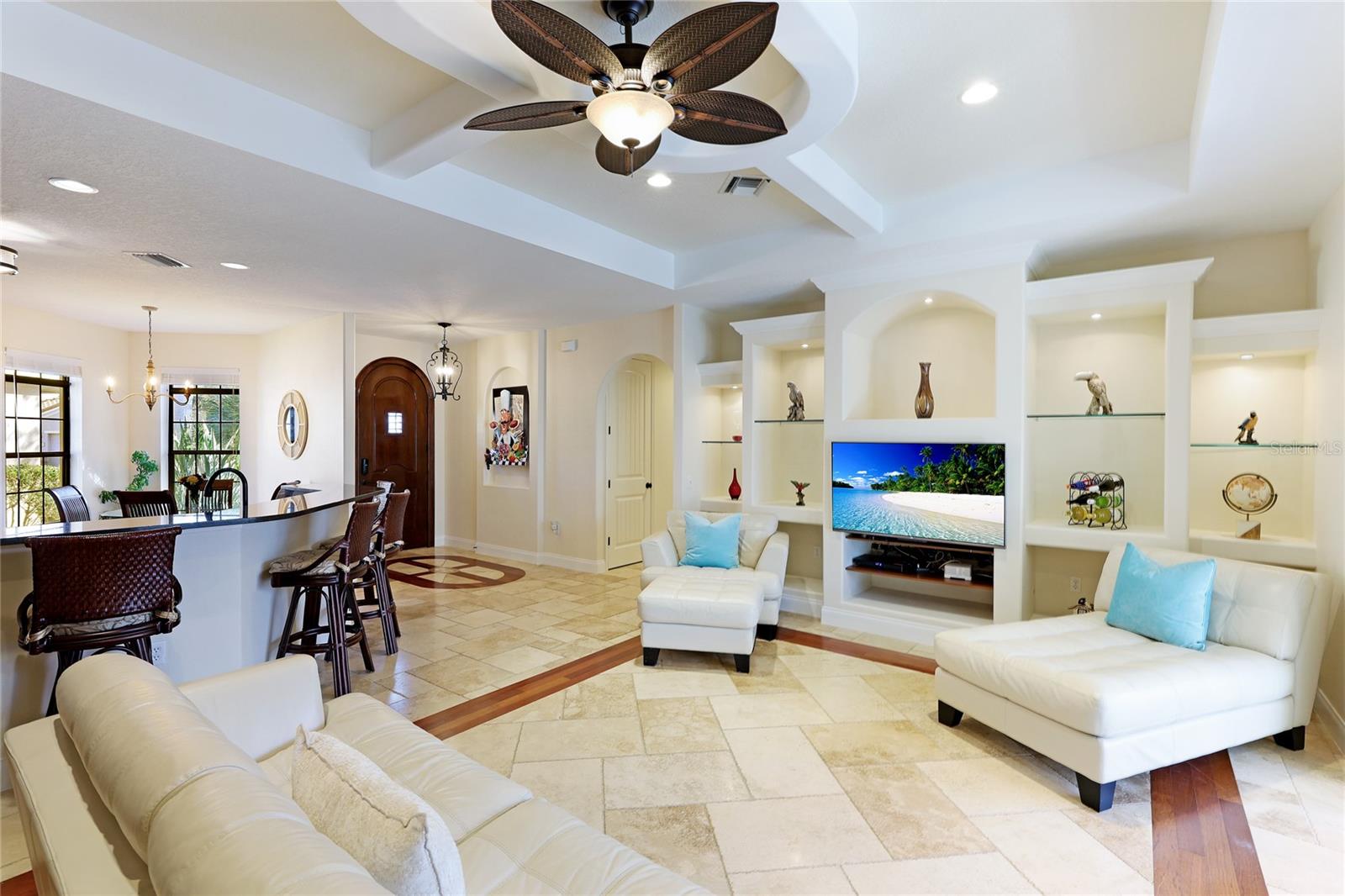5624 AARON CT
