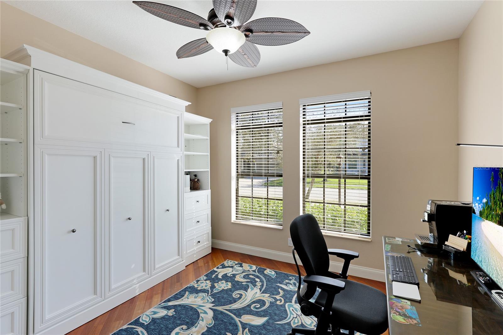 5624 AARON CT