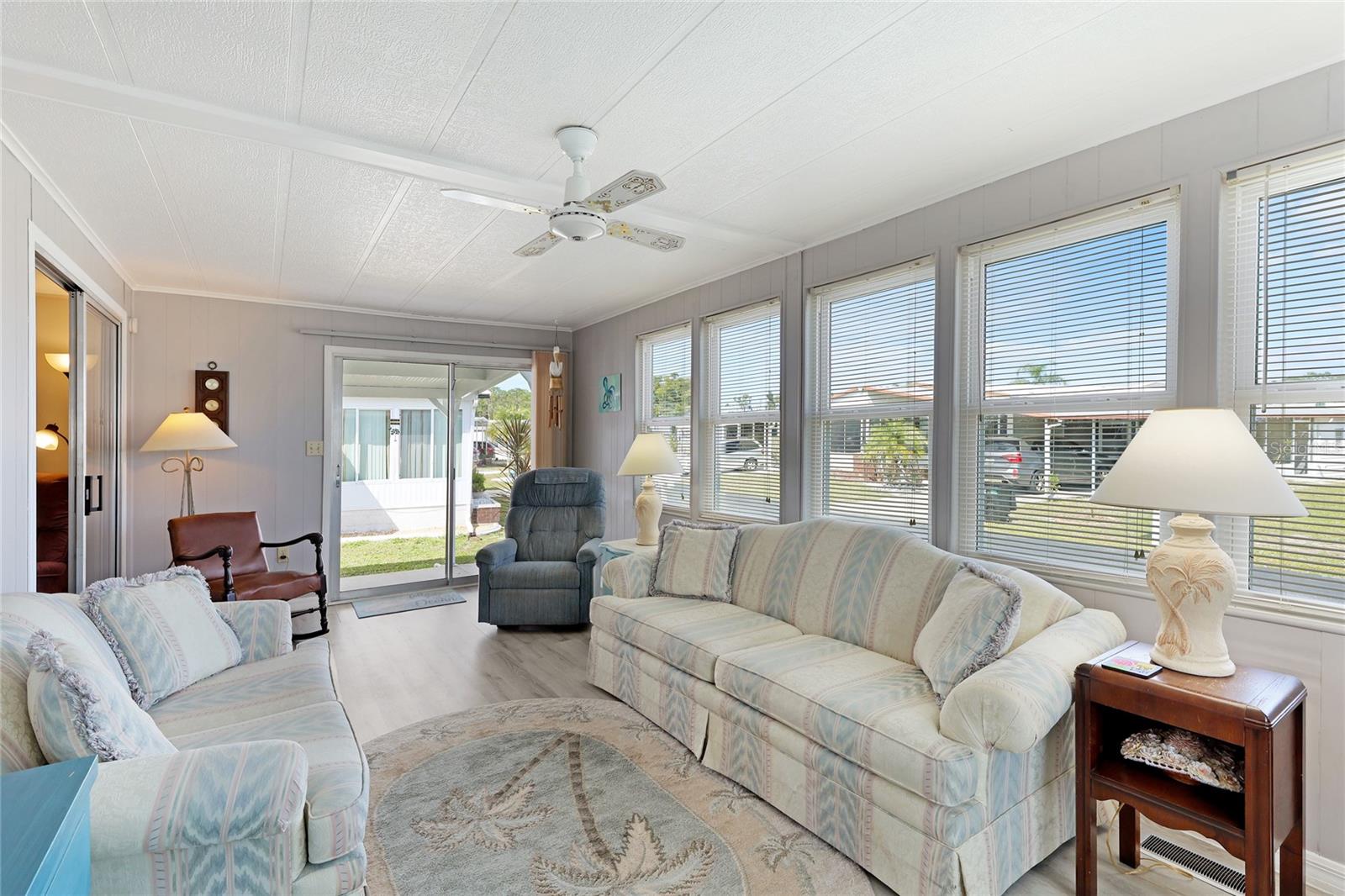62 S EASTER ISLAND CIR