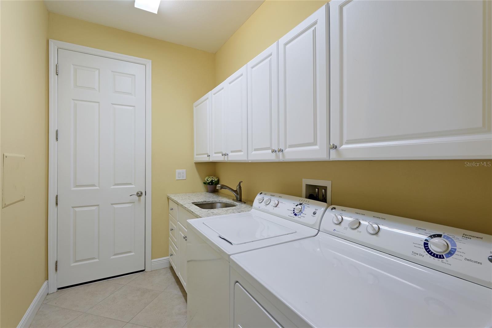 1317 CIELO CT