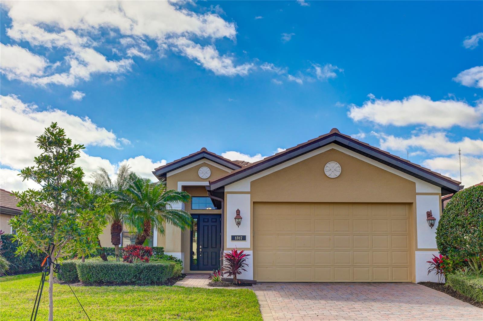 1317 CIELO CT