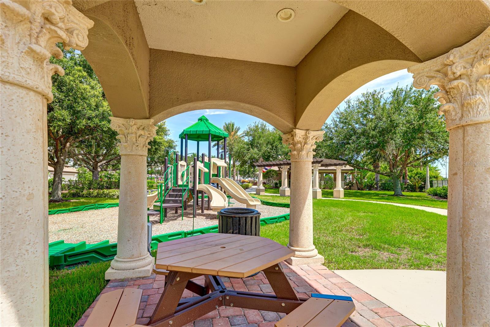 1154 CIELO CT