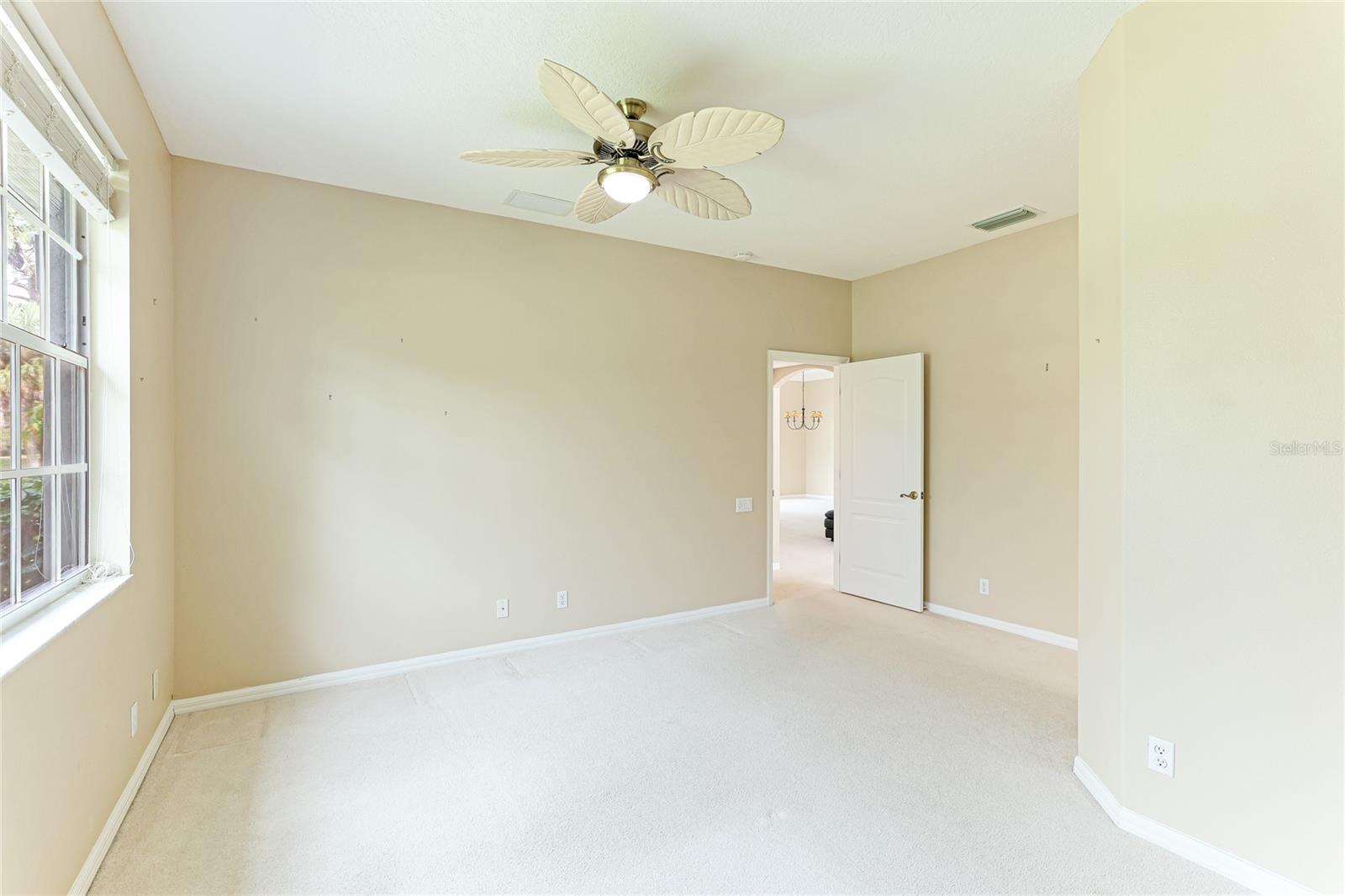 2100 CALUSA LAKES BLVD