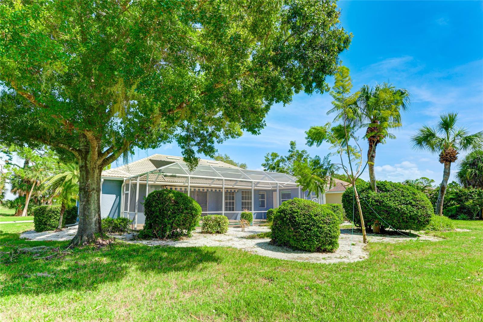 2100 CALUSA LAKES BLVD
