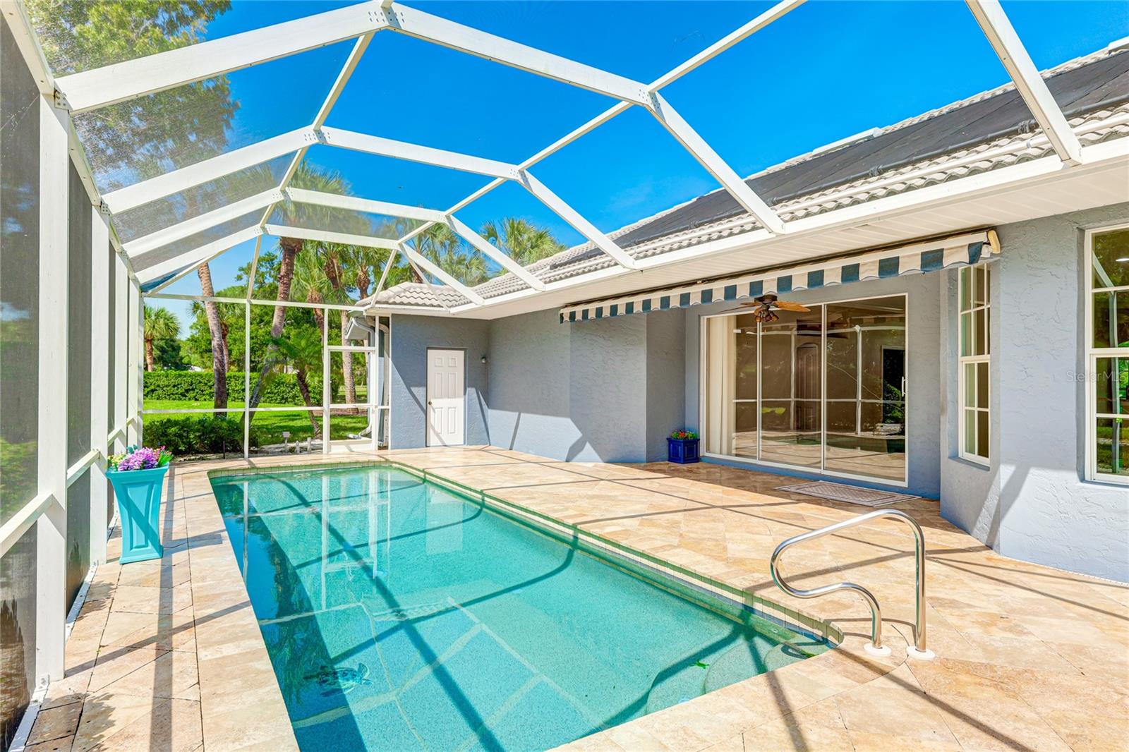 2100 CALUSA LAKES BLVD