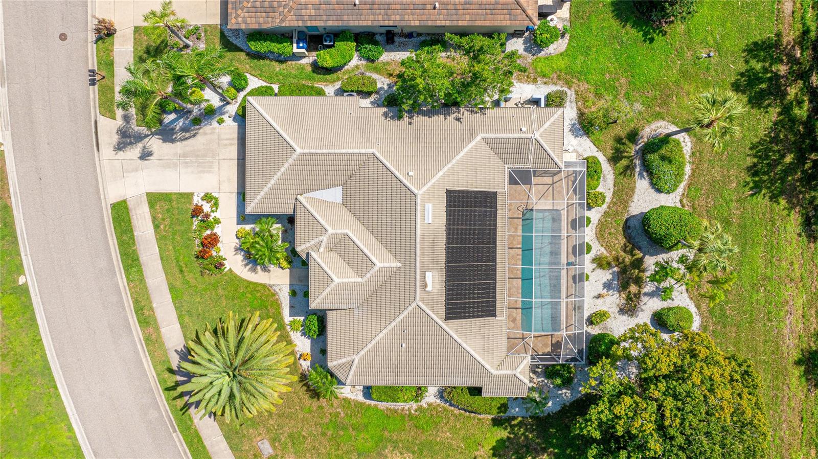 2100 CALUSA LAKES BLVD